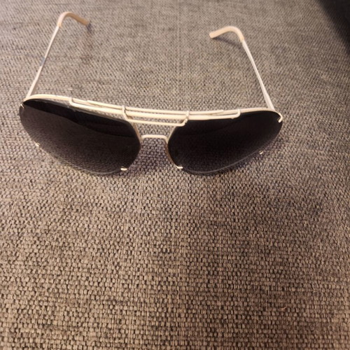 Dolce & Gabbana DG 2075 Aviator sunglasses like new, white