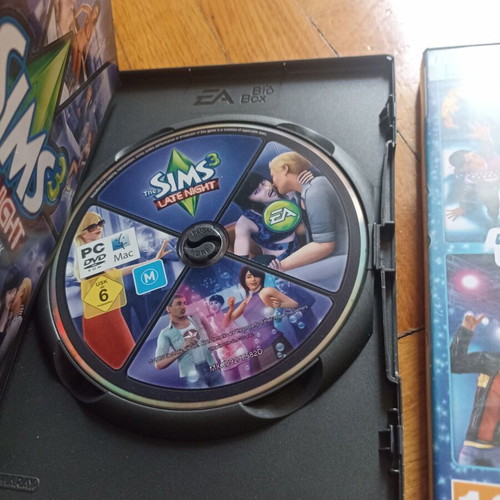 The Sims 4 PC game collection, 7 DVDs