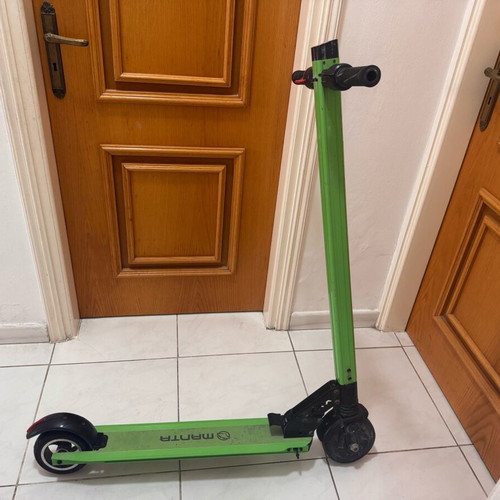 Electric scooter used with electric issue, no charger