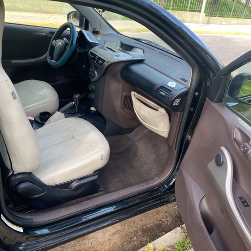 Toyota iQ μεταχειρισμένο 2009, αυτόματο, δερμάτινο σαλόνι, μαύρο
