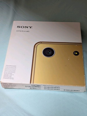 Sony Experia M5 like new with partial box and charger, broken back cover