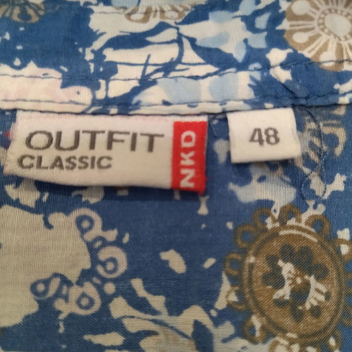Outfit women's shirt with short sleeves like new, size 4XL, white and blue
