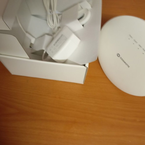 Cosmote Home Speed WiFi Router like new, open box condition