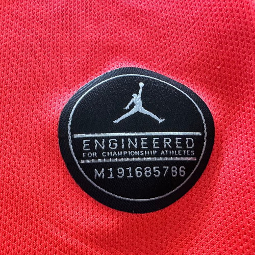 PSG jersey authentic like new (147-158cm)