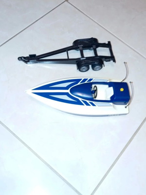 Playmobil boat with trailer like new