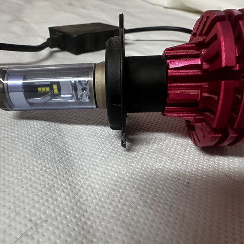 H4 Xenon Kit 8000K used car bulbs with partial function