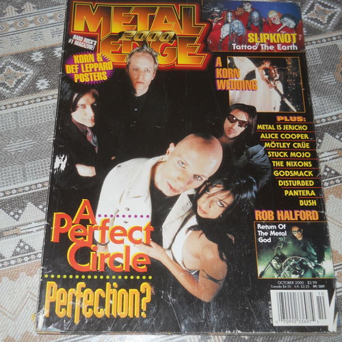 Metal Edge U.S. heavy metal/rock magazine with posters used, October 2000