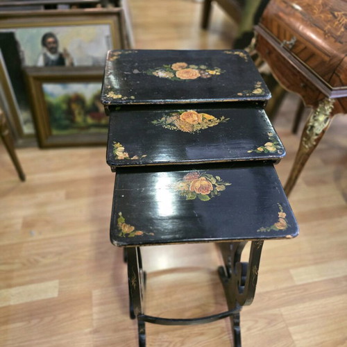 Set of 3 Zirgon Nesting Tables used with Handmade Napoléon III Painting