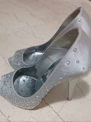 Tsakiris Mallas satin silver pumps with rhinestones like new, size 35