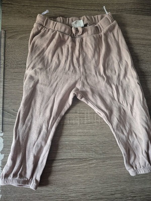 Pique pants like new, 9-12 months, with elastic ankles