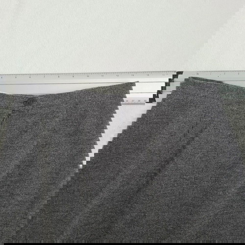 Max Mara women's wool skirt size 38 M like new, gray