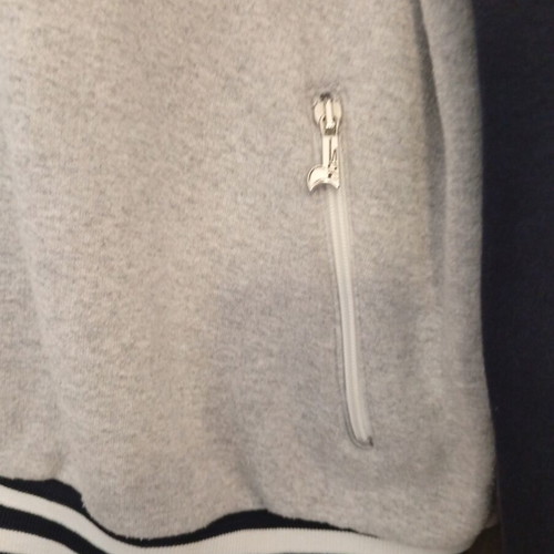 London sweatshirt jacket like new, XXL and XL