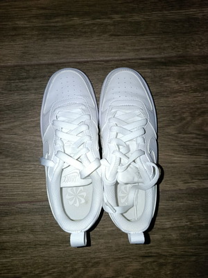 Nike women's white athletic shoes size 36