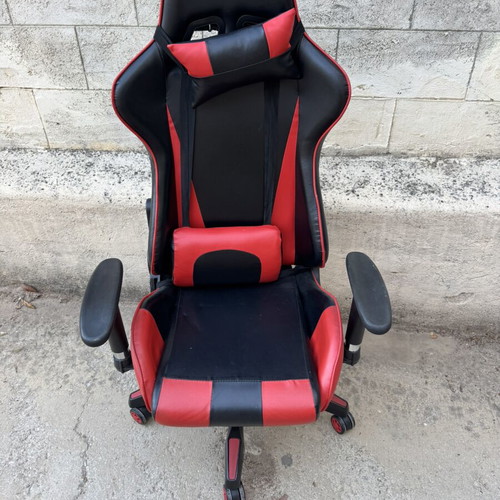 Ergonomic Gaming Office Chair like new, black and red