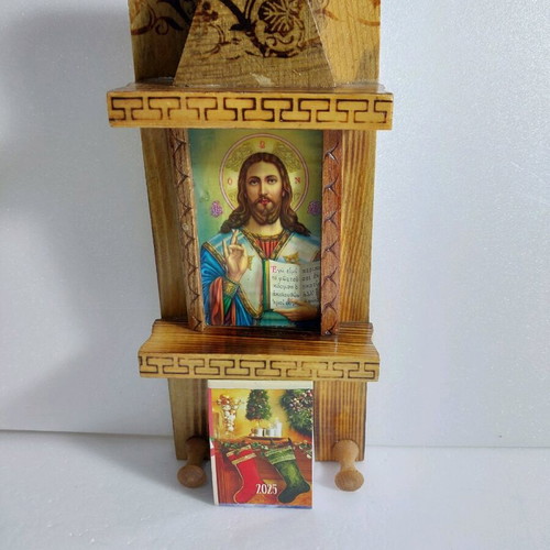 Wooden hanging calendar new
