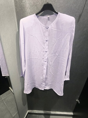 Long tunic shirt like new in lilac color