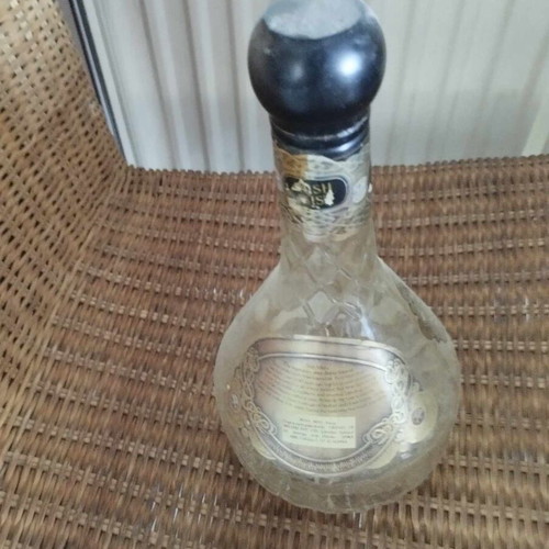 Irish Mist liqueur bottle used, old and large