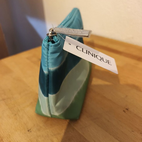 Clinique toiletry bag new