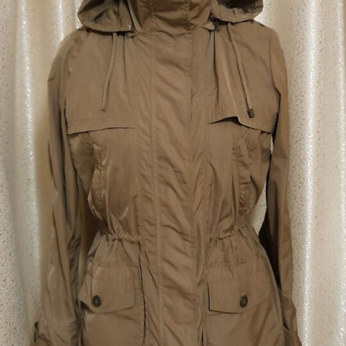 Mango women's parka jacket with lining like new, olive color