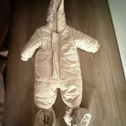 Mayoral baby snowsuit like new for 3 months, beige, 62 cm