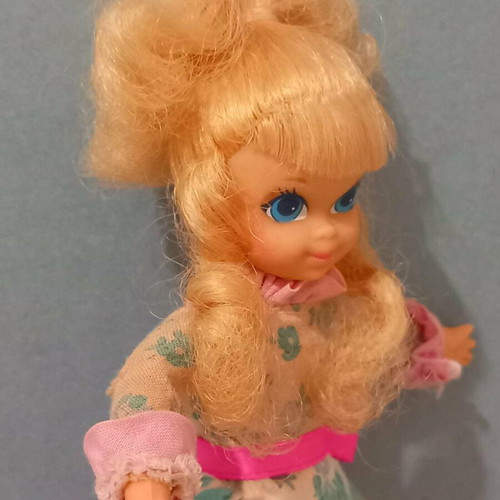 Barbie Doll Lori Pretty Pairs 1969 like new