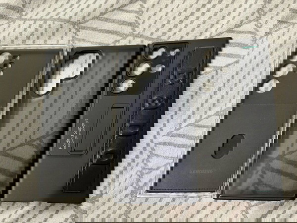 Πωλούνται 3 Θήκες για Samsung Galaxy S23 Ultra – Μόνο 10€ και οι τρεις!