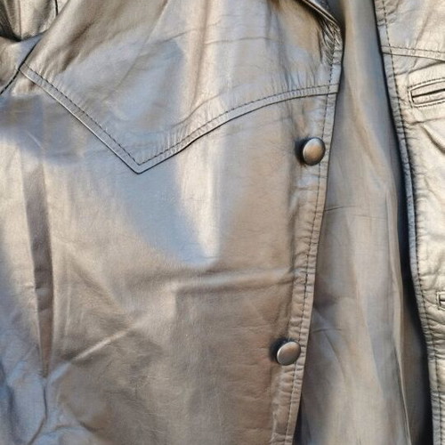 Leather men's jacket size medium like new, black