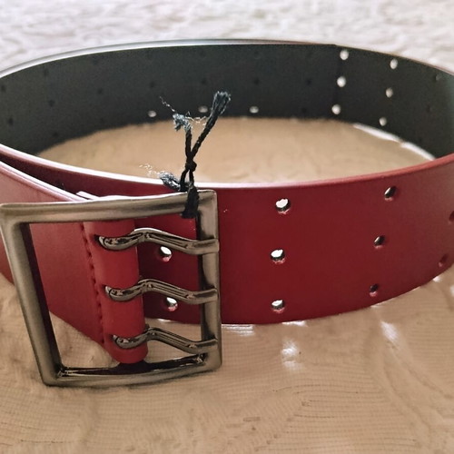 Hugo Boss women's leather belt new, triple buckle, size 90, red