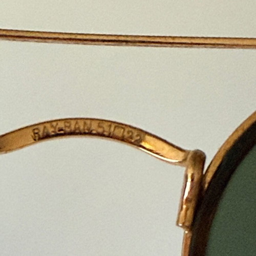 Ray-Ban 51/22 sunglasses like new