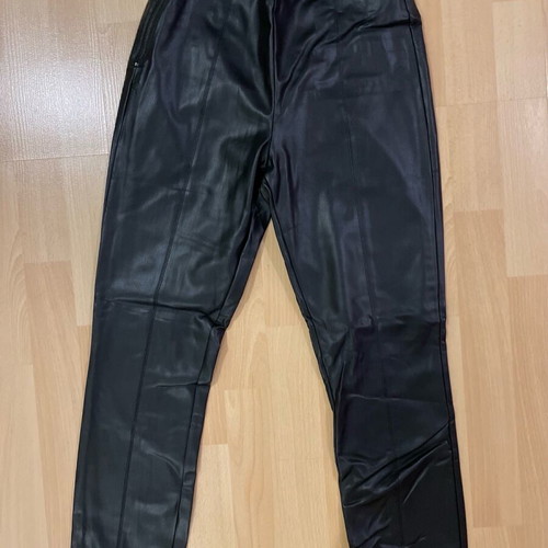 Zara high-waisted leggings like new, black leather texture