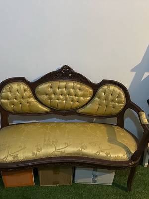 Vintage sofa new