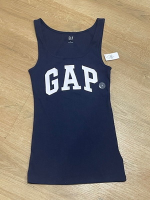 GAP new top