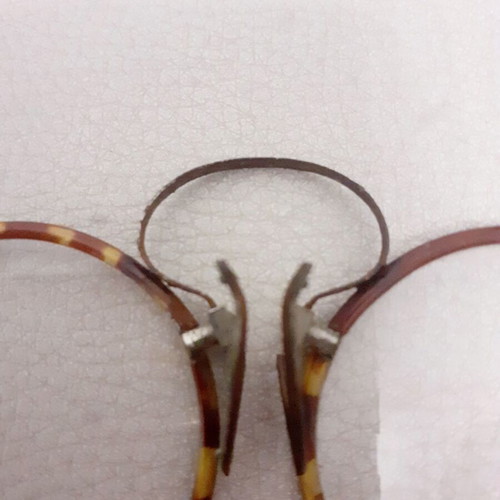 Presbyopia glasses antiques from 1920 used, brown and yellow