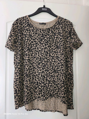 ZARA blouse with animal print used, sizes XL and XXL