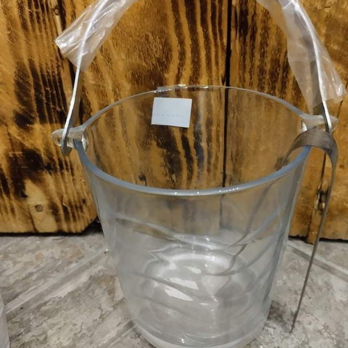 Set of glasses with ice bucket and nut bowl new, 5 kilowatt