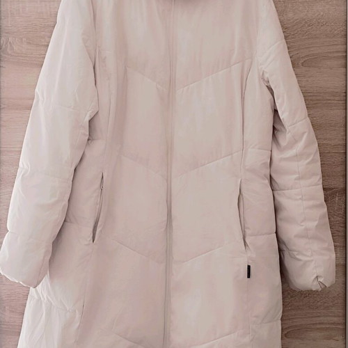 Μπουφάν Oysho Primaloft off-white σαν καινούργιο, λεπτό puffer