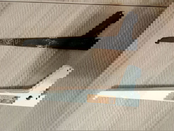 Βραχίονες ραφιών 20 cm Τιμή το ζευγάρι.