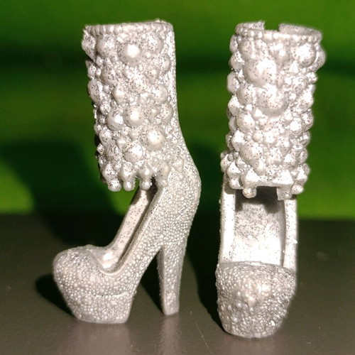 Barbie Silver Glitter Platform High Heels Shoes used, Fashionistas Model
