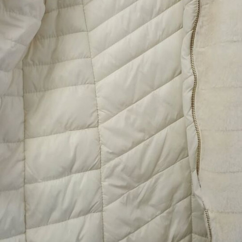 BSB white fur sleeveless vest like new, size 40
