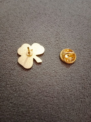 Clover pin new