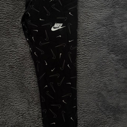 Nike leggings kids size L, fits girls XS