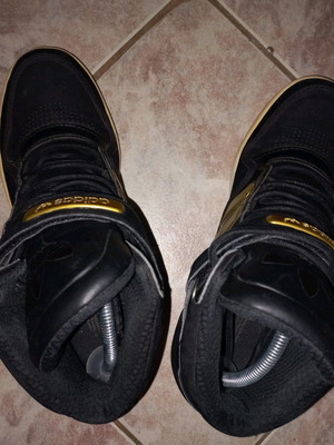 Adidas men's athletic boots used, size 42, black