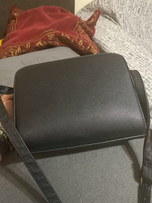 Stradivarius women's crossbody bag used, black with zipper