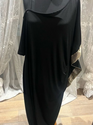 Happy Sizes dress like new 4XL black and gold