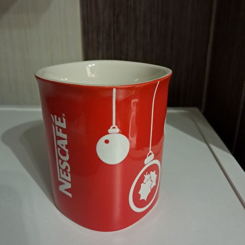 Nescafe Christmas cup rare, like new