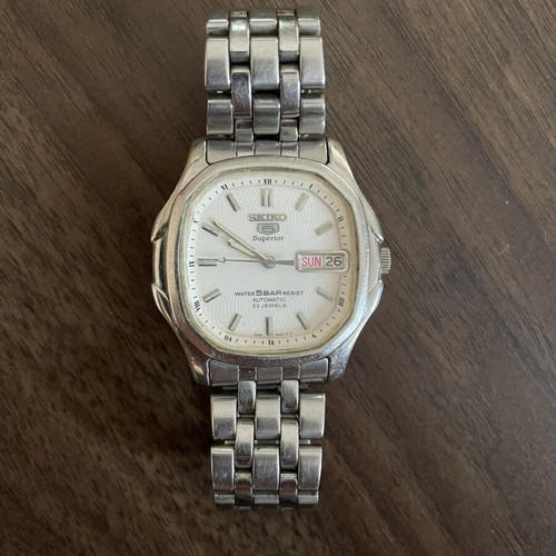 Seiko 5 Superior SKZ035 wristwatch used, automatic, missing bracelet part