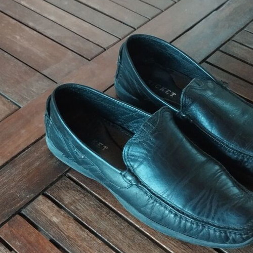 Kricket men's leather loafers black EU 45 used with box