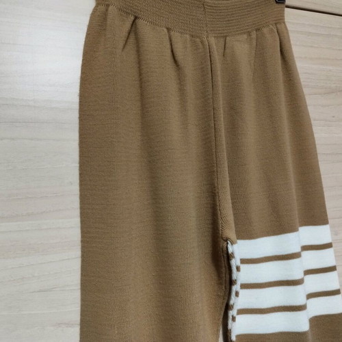 Wool set used, tab color with white stripes