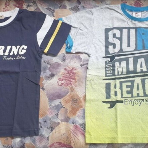 Two children's short-sleeve t-shirts like new, size 6 (116 cm)