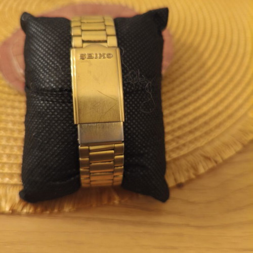 Seiko 5 Automatic 21 Jewels Gold watch like new